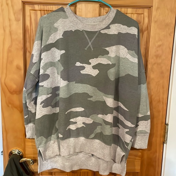 aerie Tops - Aerie oversized camo sweatshirt